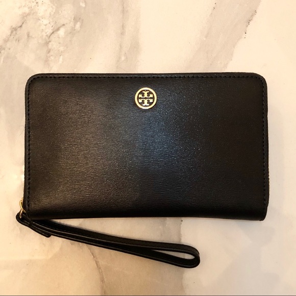 Tory Burch Handbags - Tory Burch Parker Zip Smartphone Wristlet